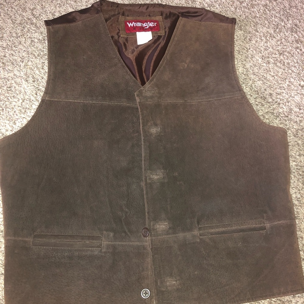 Men’s size large leather vest
